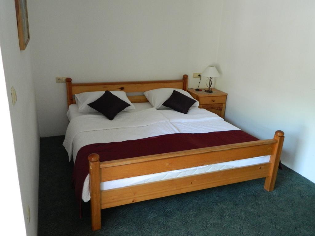 Motel Jelcic Capljina Phòng bức ảnh