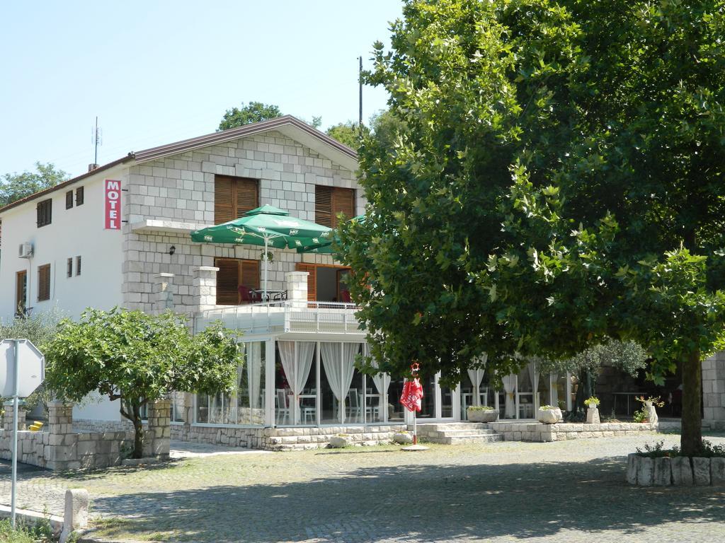 Motel Jelcic Capljina Ngoại thất bức ảnh